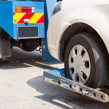 Wrecker Wheel Lift in Century City, CA